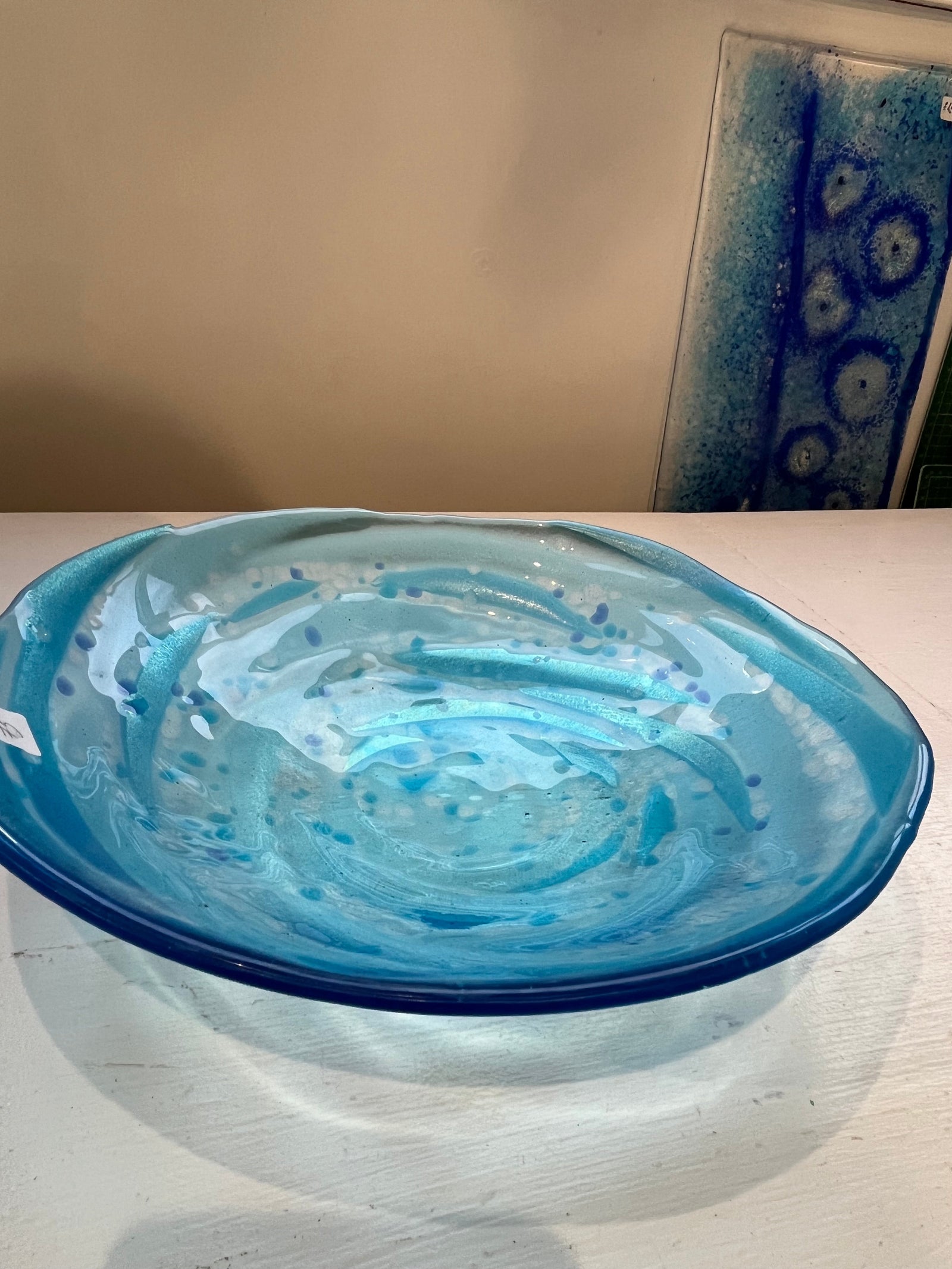 Decorative glass dish discount
